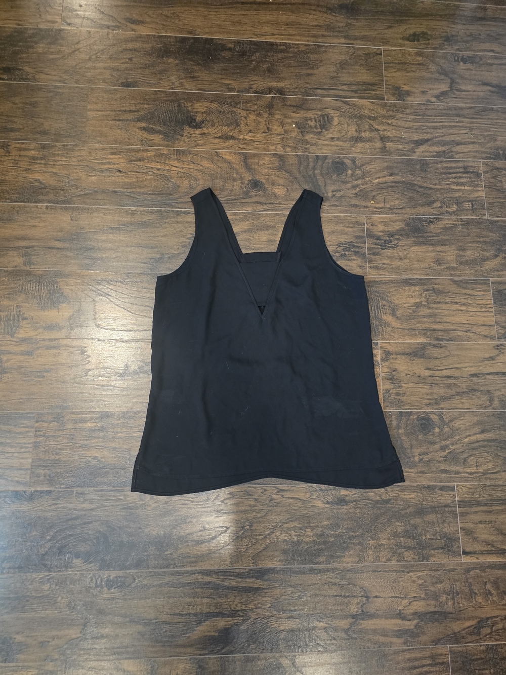 Express | V-Neck Tank Top Large